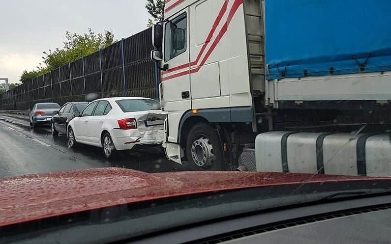 Make a claim quickly after a truck crash for compensation
