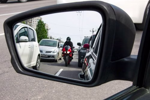 motorcycle lane splitting illegal